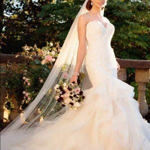 Essence of Australia Wedding Dress